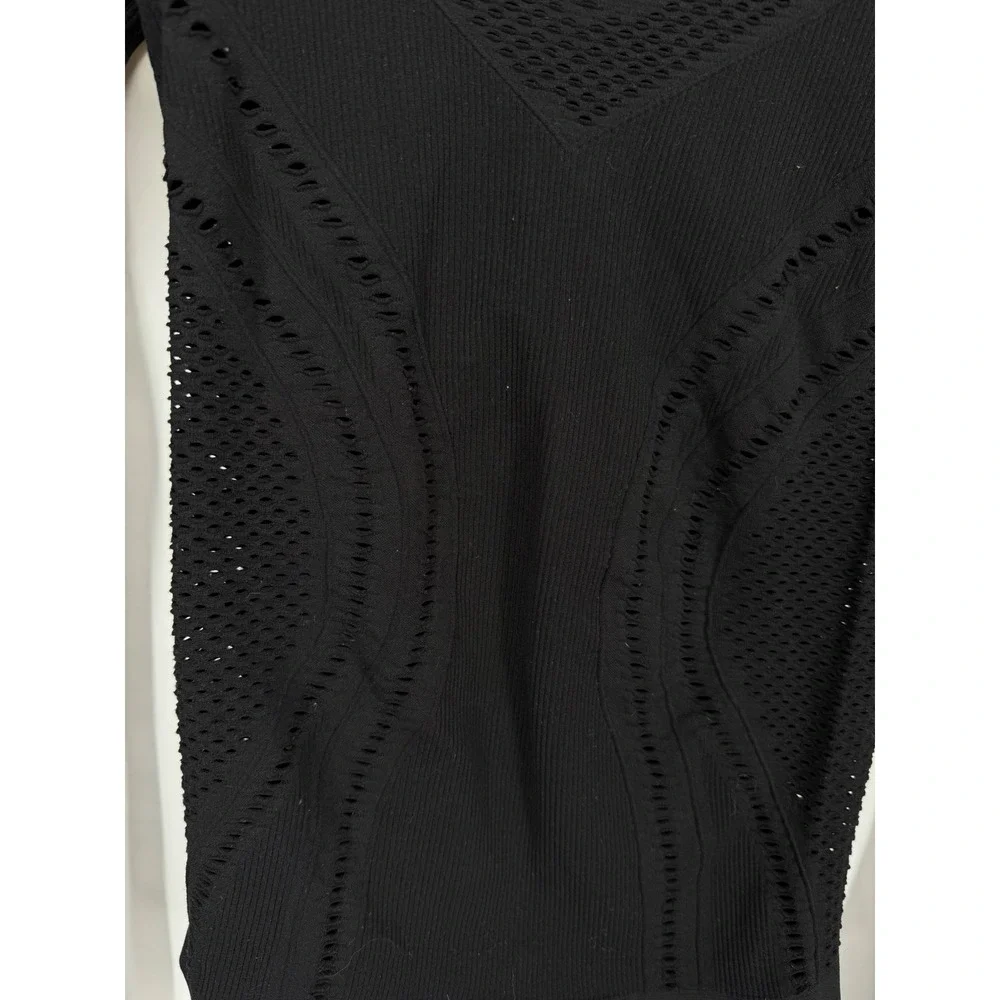 Alo Yoga Long Sleeve Top Women Small Black Seamless Perforated Thumbhole W5537R